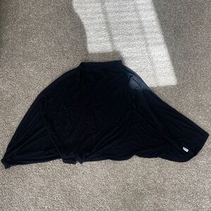 Black stretchy full coverage nursing cover very comfortable & breathable